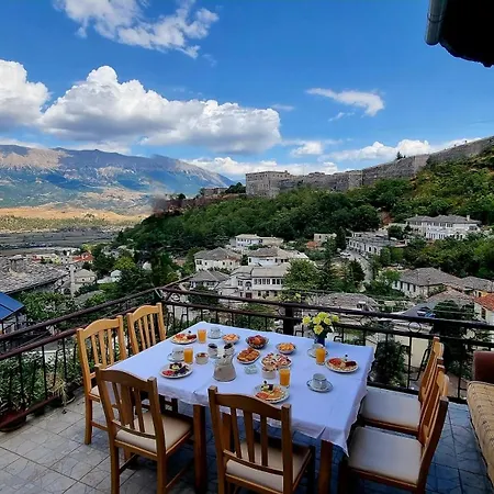 بيت ضيافة Sorlesa Gjirokastër